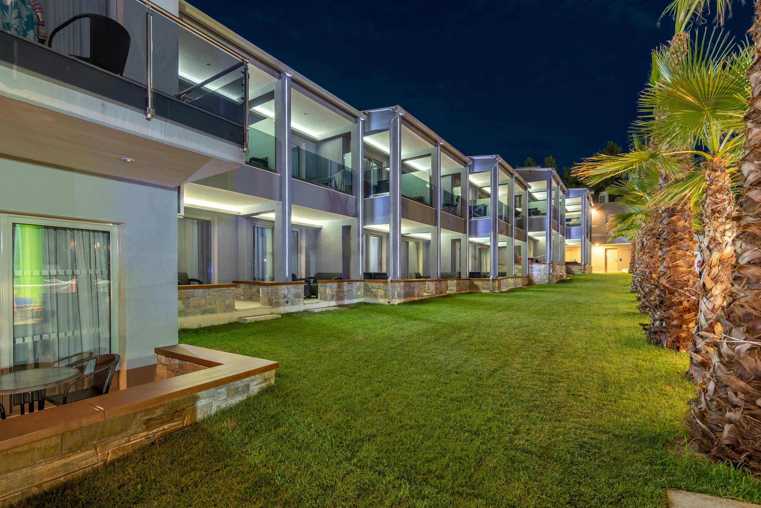 Dionysos Hotel & Suites Hanioti Exterior photo