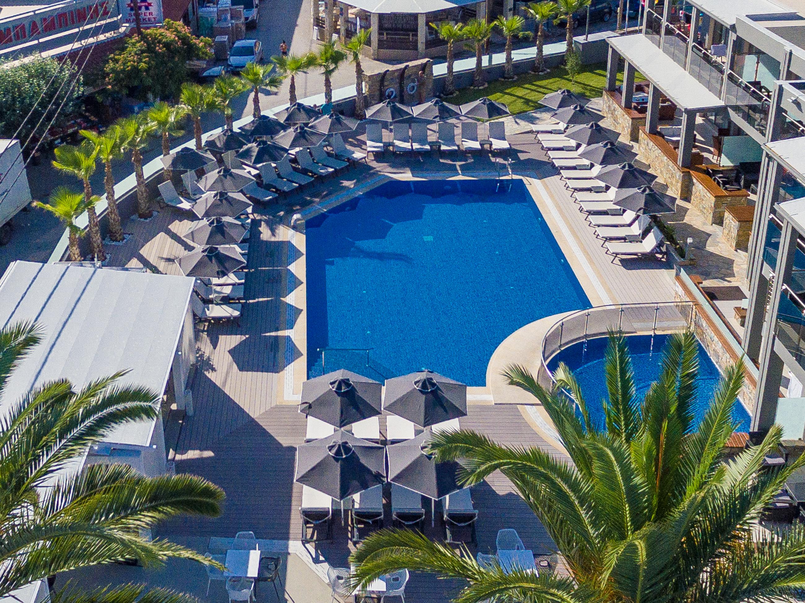 Dionysos Hotel & Suites Hanioti Exterior photo