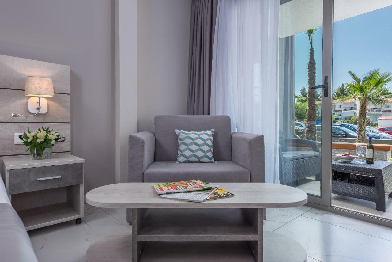 Dionysos Hotel & Suites Hanioti Exterior photo